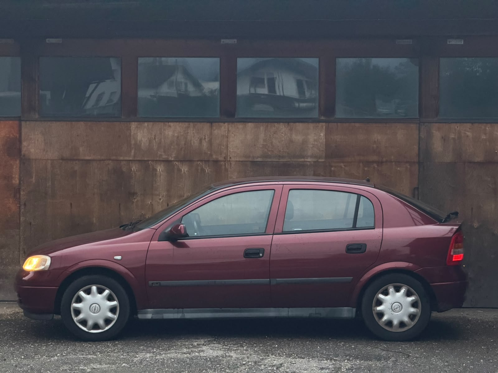 Opel Astra 1.4i – Bild 8