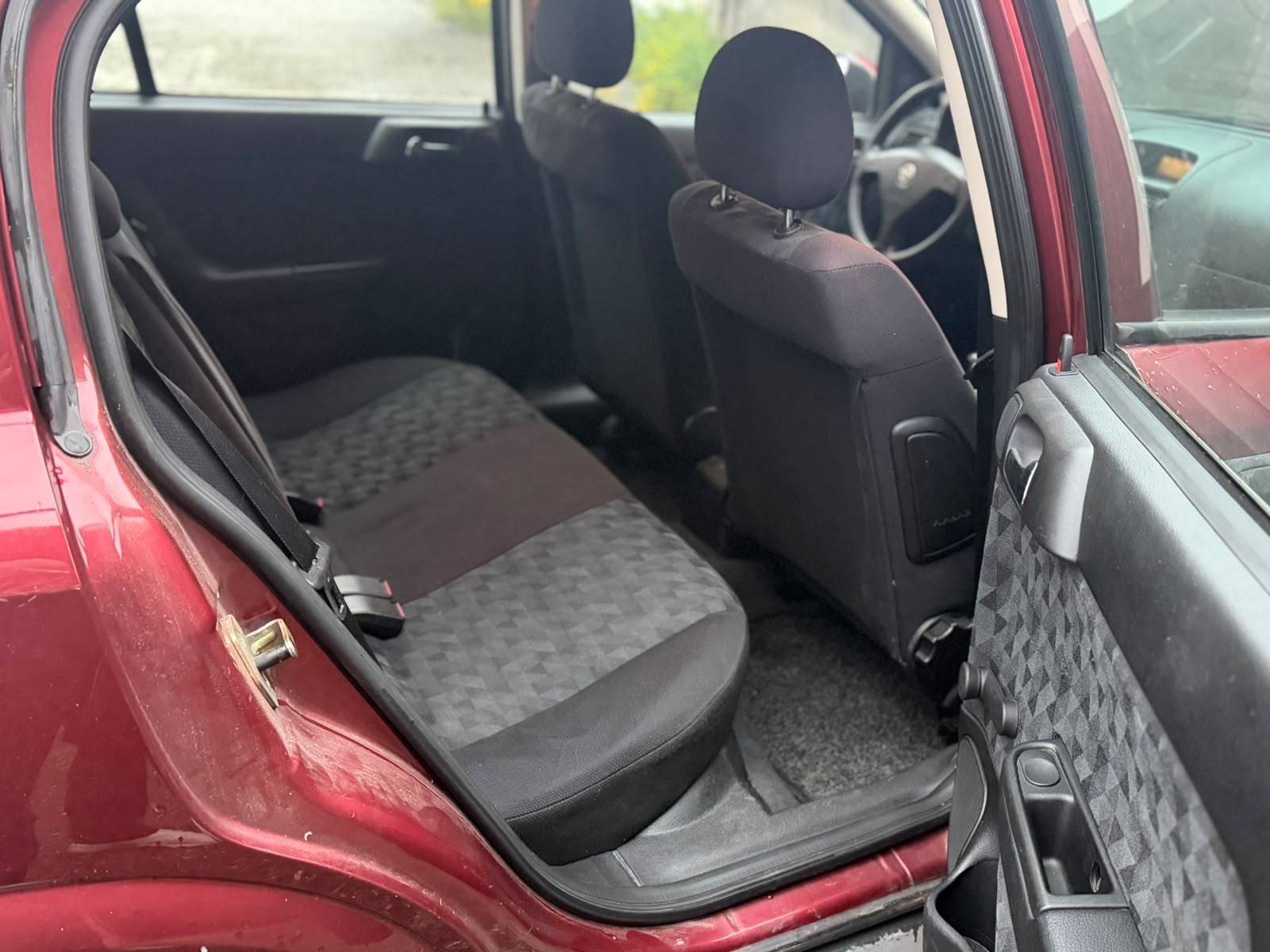 Opel Astra 1.4i – Bild 11