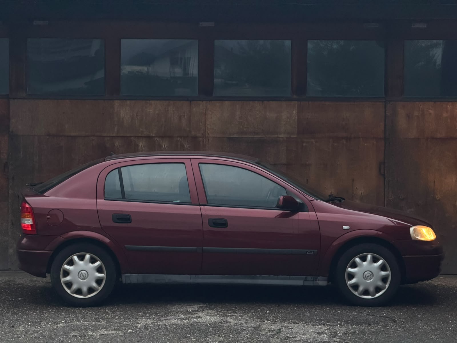 Opel Astra 1.4i – Bild 4