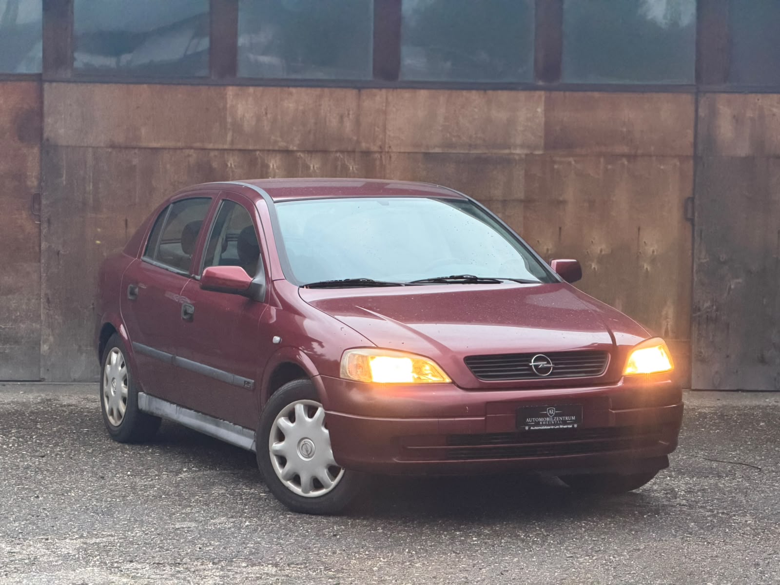 Opel Astra 1.4i – Bild 3